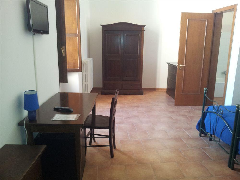 Istituto Antonacci Rooms Lecce Exterior photo