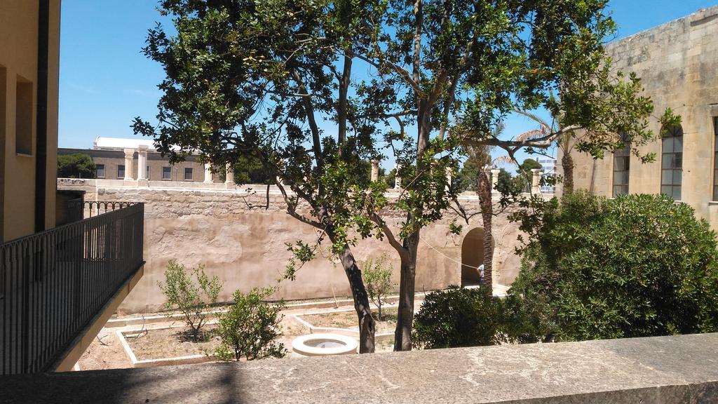 Istituto Antonacci Rooms Lecce Exterior photo